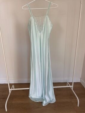 Vintage nightgown